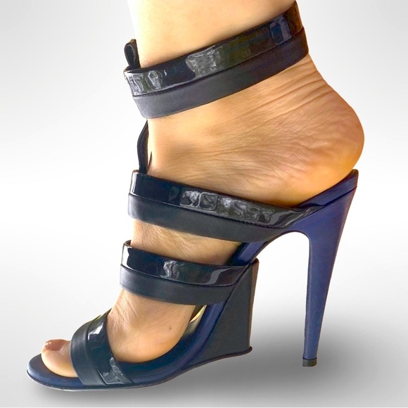 Bottega Veneta Black & Blue Strappy High Heels w/ Ankle Strap - Picture 1 of 15